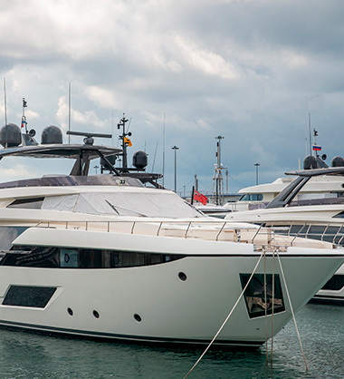 Embarcaciones Mar&iacute;timas